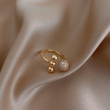 Load image into Gallery viewer, Luxury Gold Statement Rings
