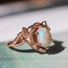 Load image into Gallery viewer, Royal Rose Gold Ring
