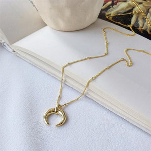 Crescent 18K Gold Moon Necklace