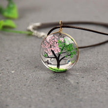 Load image into Gallery viewer, Dried Flower Pendant Necklace

