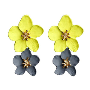 Orelia Flower Earrings