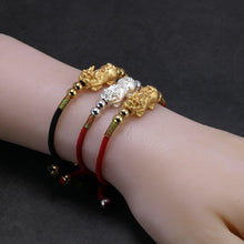 Load image into Gallery viewer, Lucky Pixiu Tibetan Bracelet
