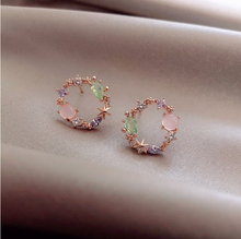 Load image into Gallery viewer, Round Crystal Flower Earrings
