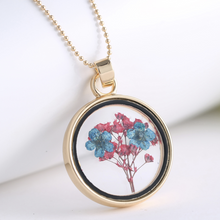 Load image into Gallery viewer, Dried Flower Necklace
