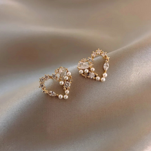 Load image into Gallery viewer, Crystal Heart Earrings
