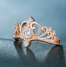 Load image into Gallery viewer, Queen style powerful wedding party rose gold CZ rings
