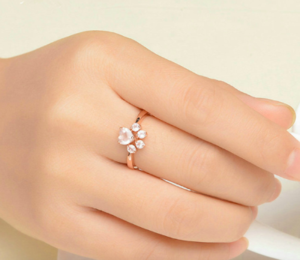 PEEKDY™ Elegant Paw Ring