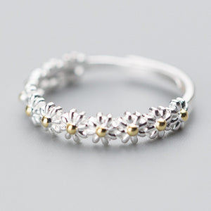 Silver Daisy  Adjustable Ring