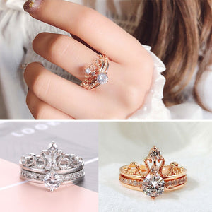 Celebrity vibrato with two-piece detachable crown ring